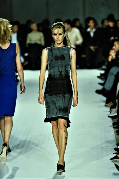 Look 32
